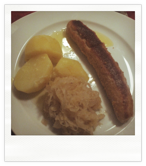 Zu Weihnachten gibt es bei uns schlesische Bratwurst